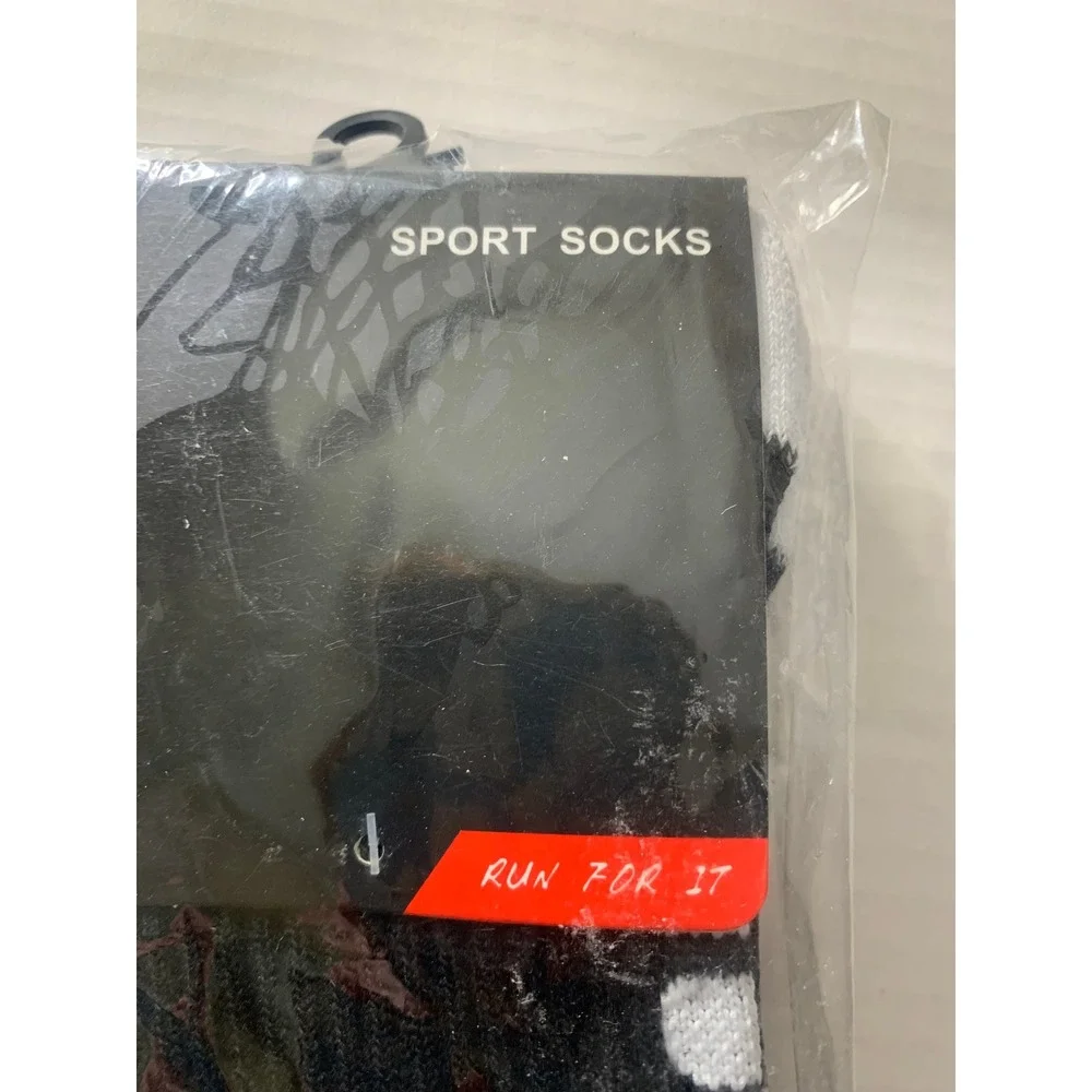 Sport Socks‎ Run For It Black White Athletic Crew Socks Cushioned Arch Support